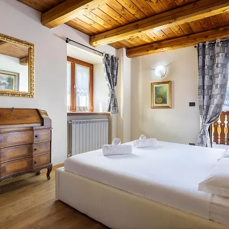 Hostdomus - Wood Apartmán Oulx